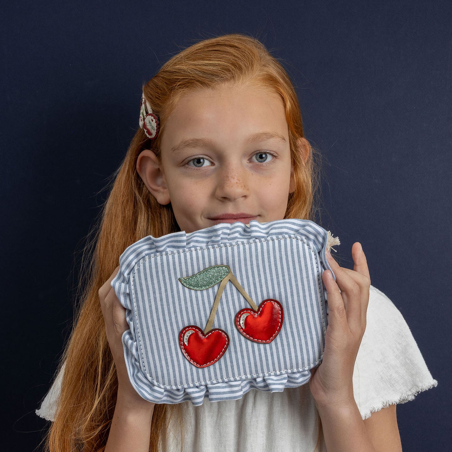 Mimi & Lula Axelväska – Striped Cherry Mon Cheri